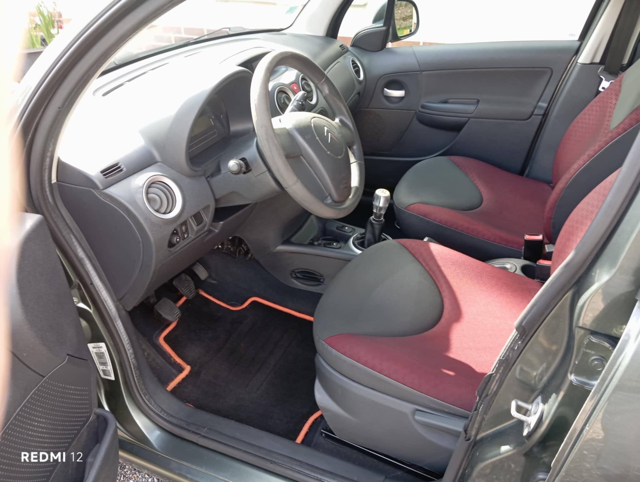 Habitacle de Citroën C3 après nettoyage intérieur complet
